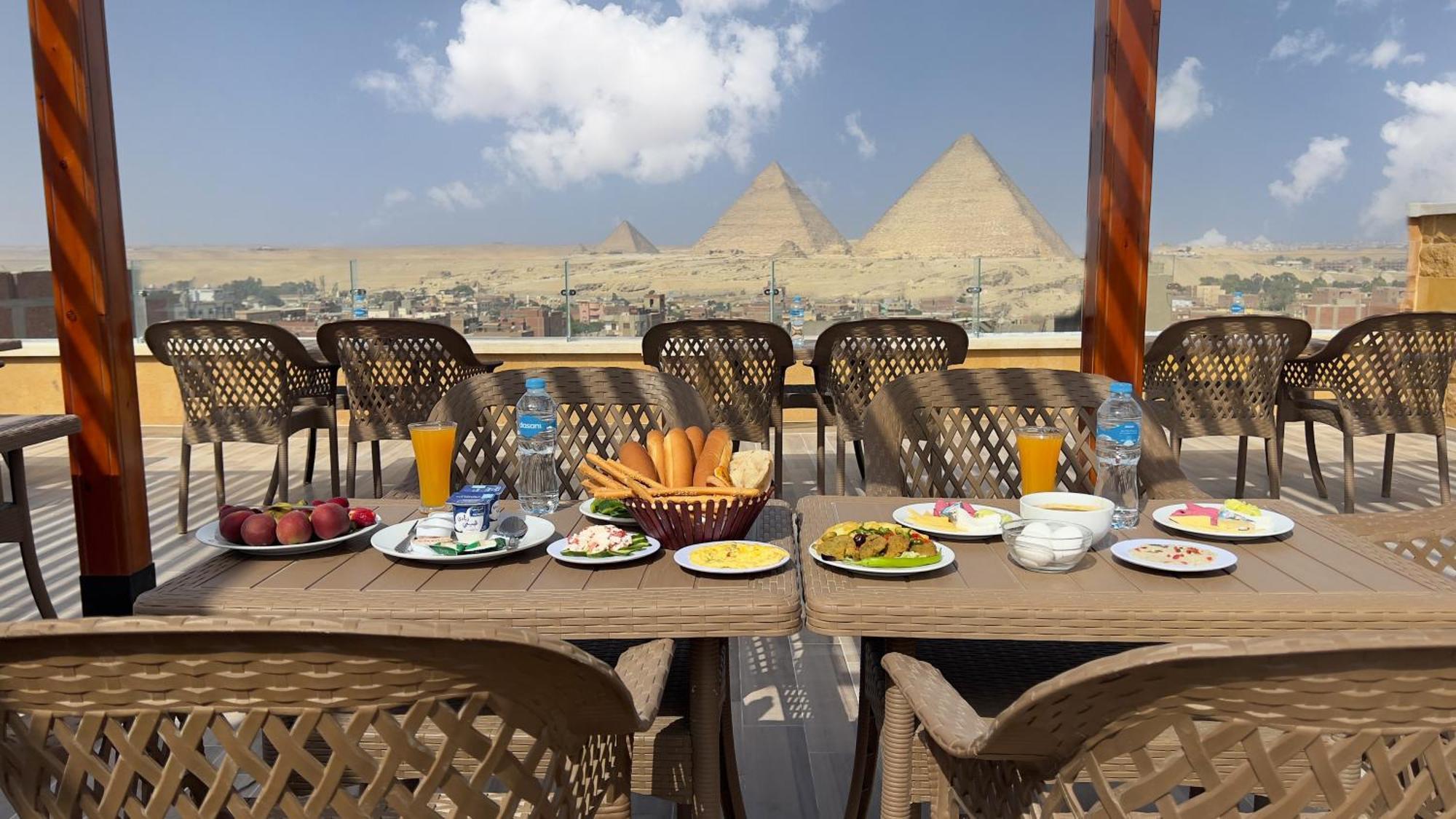 Celia Pyramids View Inn Nazlet el-Sisi Ngoại thất bức ảnh